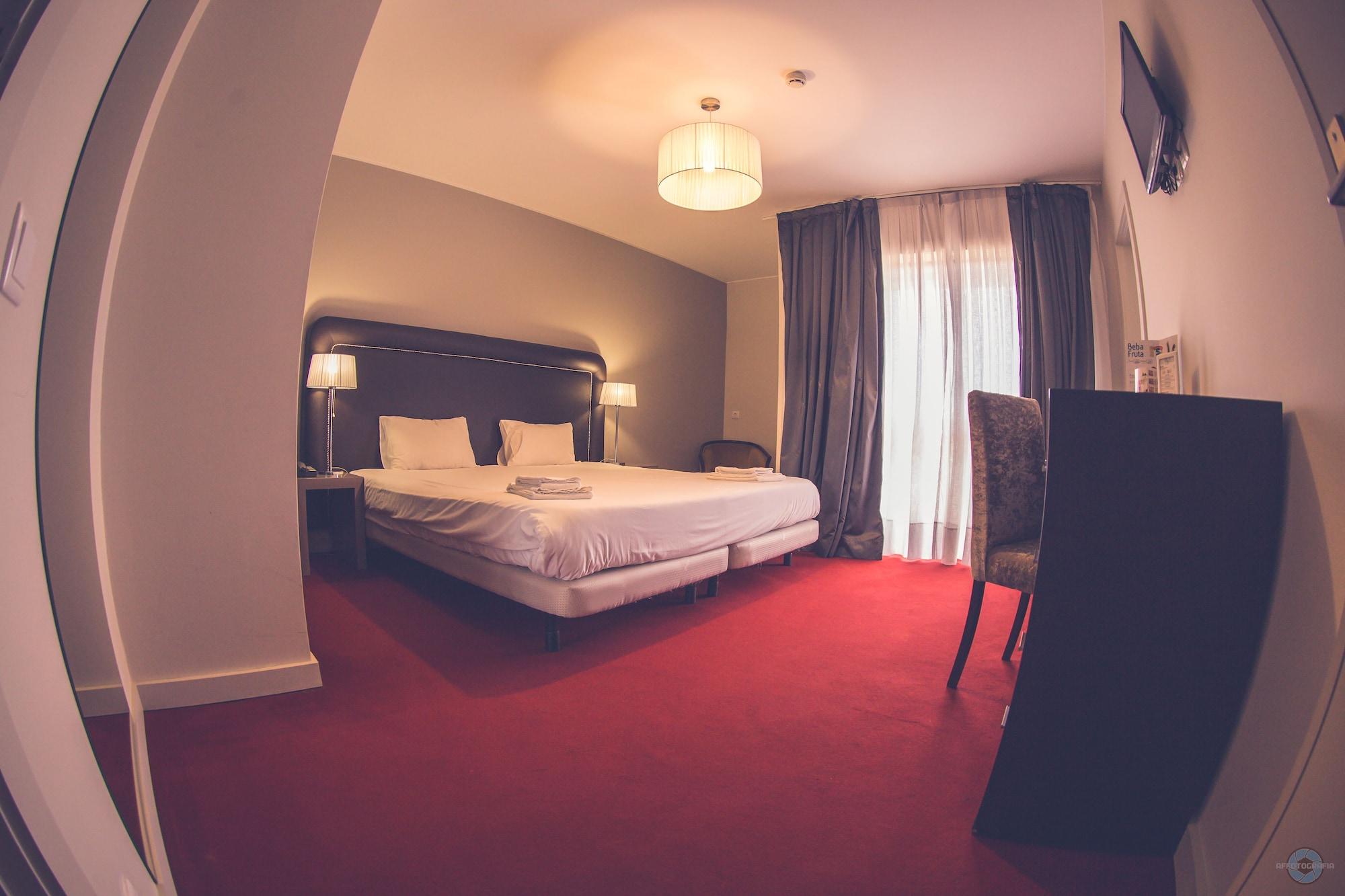 Hotel Vila Guimarães Buitenkant foto