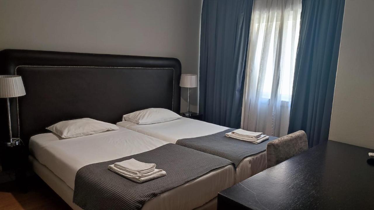 Hotel Vila Guimarães Buitenkant foto