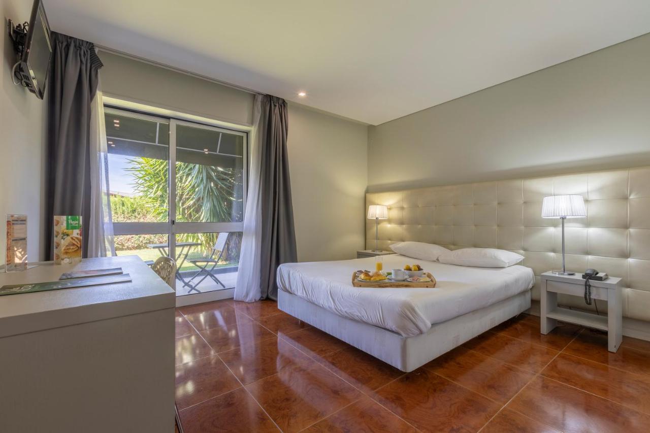 Hotel Vila Guimarães Buitenkant foto