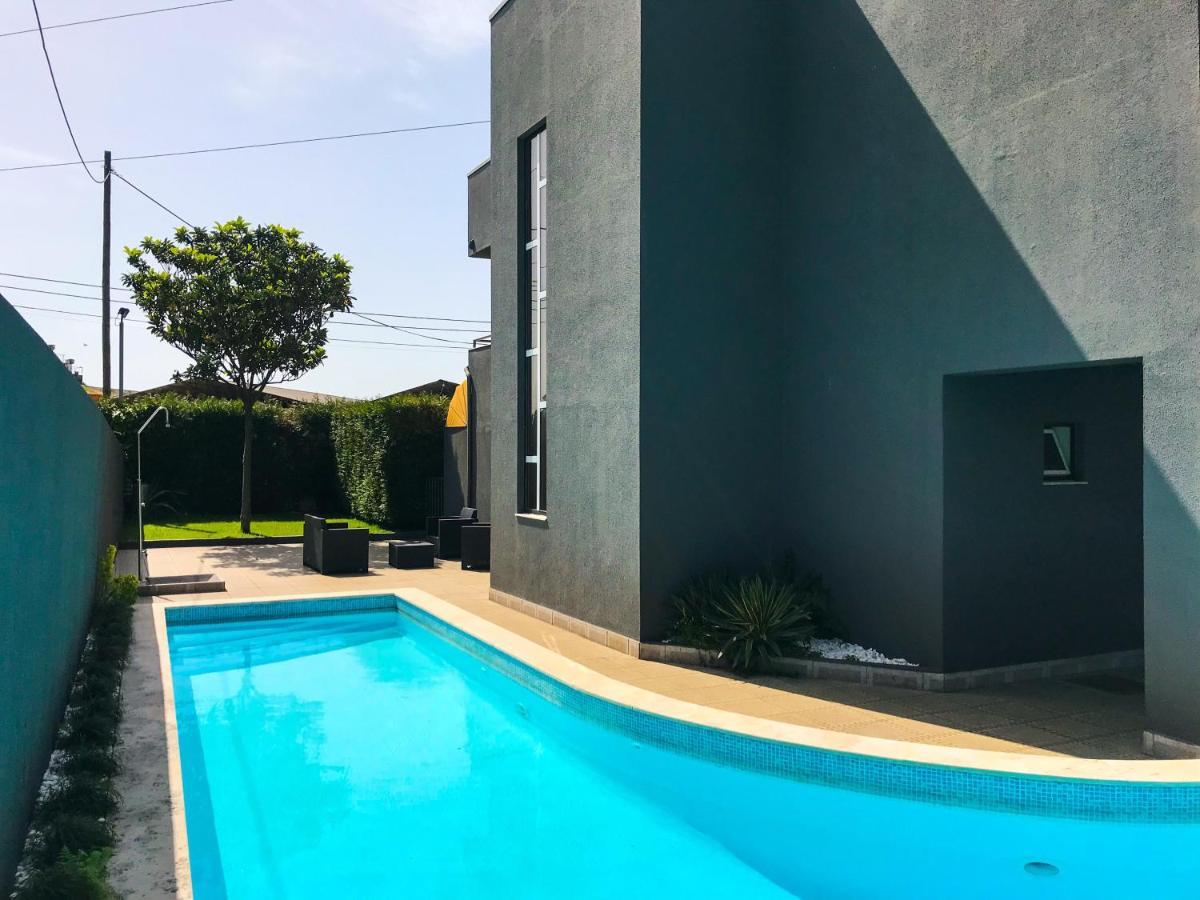Hotel Vila Guimarães Buitenkant foto