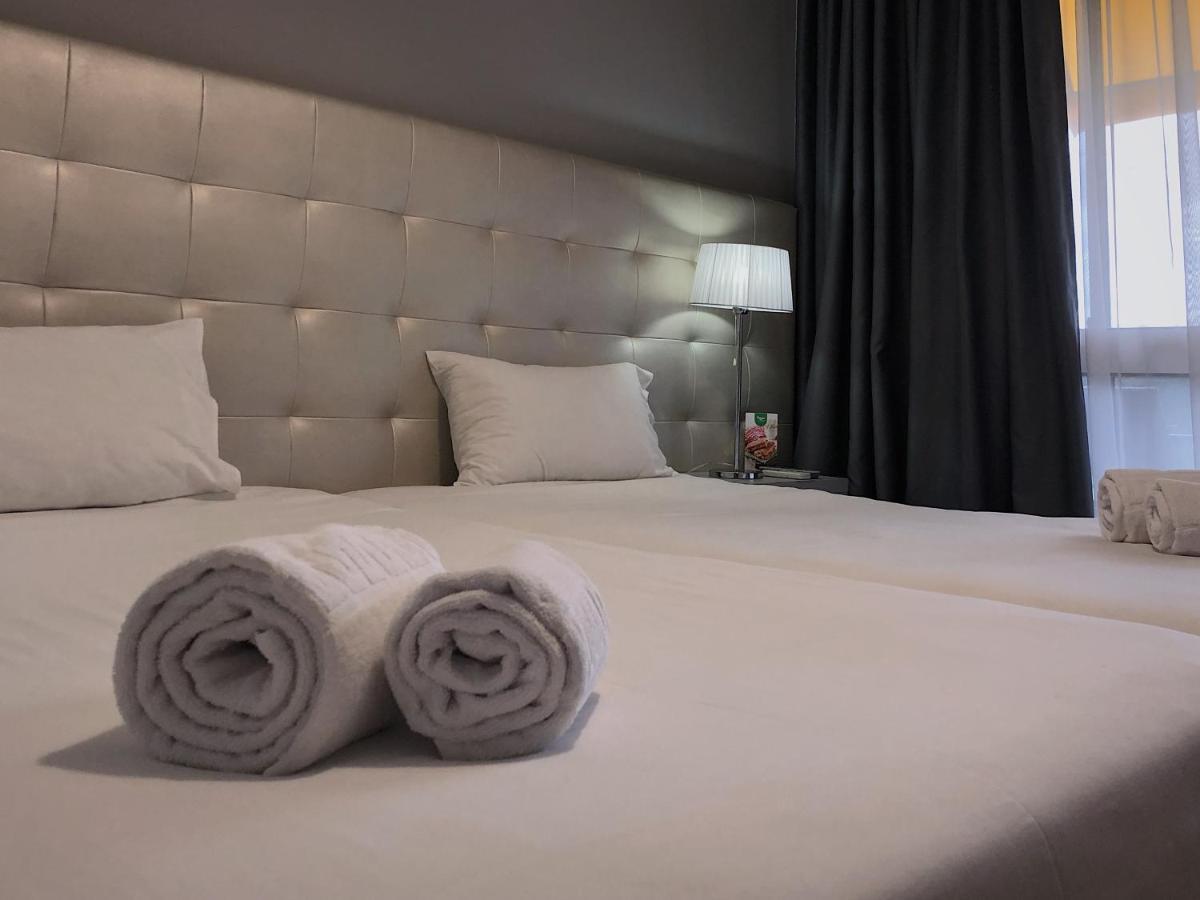 Hotel Vila Guimarães Buitenkant foto
